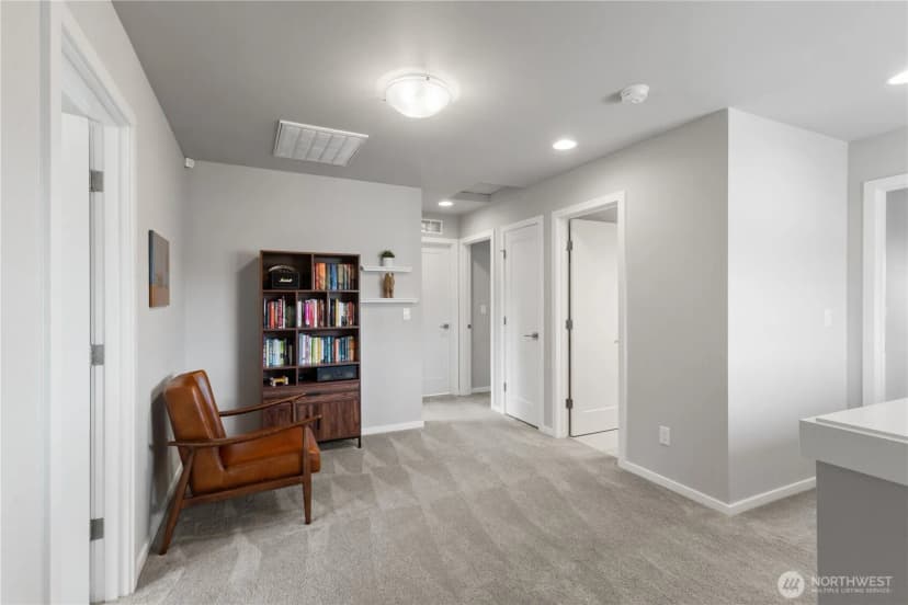 Property photo for 20821 98th Place S, Kent photo 11