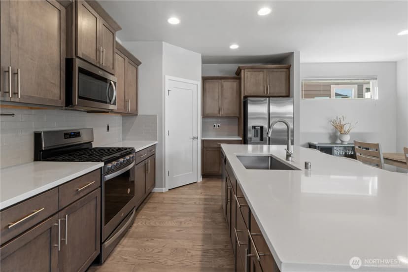 Property photo for 20821 98th Place S, Kent photo 8