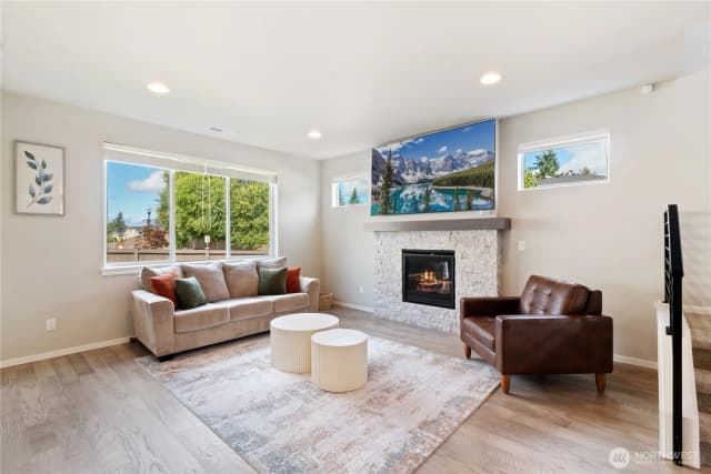 Property photo for 20821 98th Place S, Kent photo 5