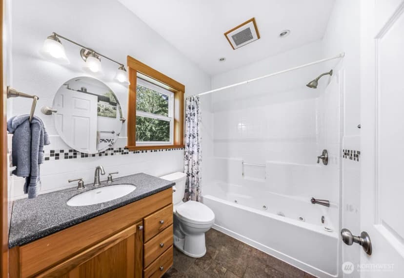 Property photo for 19379 Morton Road, Burlington photo 25