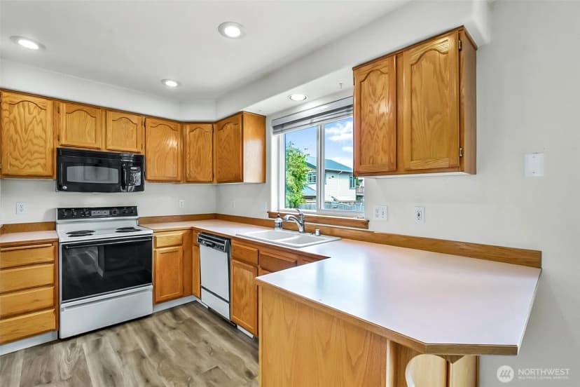 Property photo for 2215 116th Avenue Ne, Lake Stevens photo 13