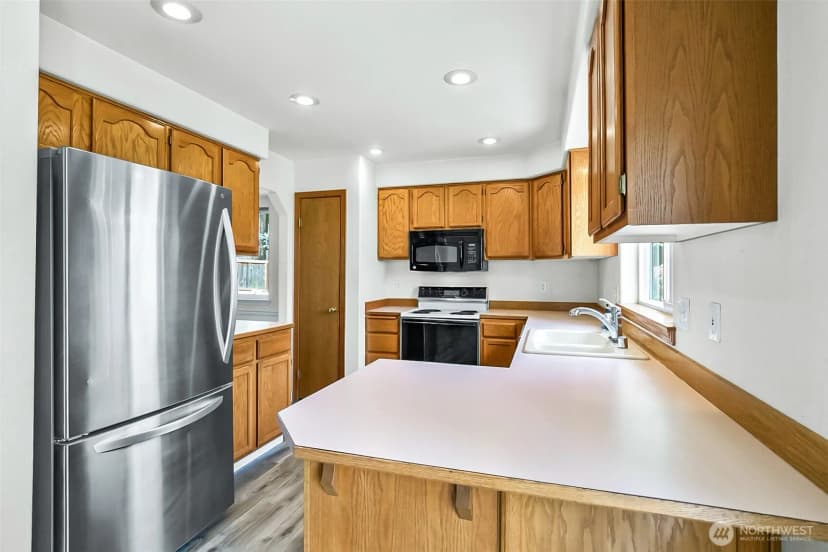Property photo for 2215 116th Avenue Ne, Lake Stevens photo 12
