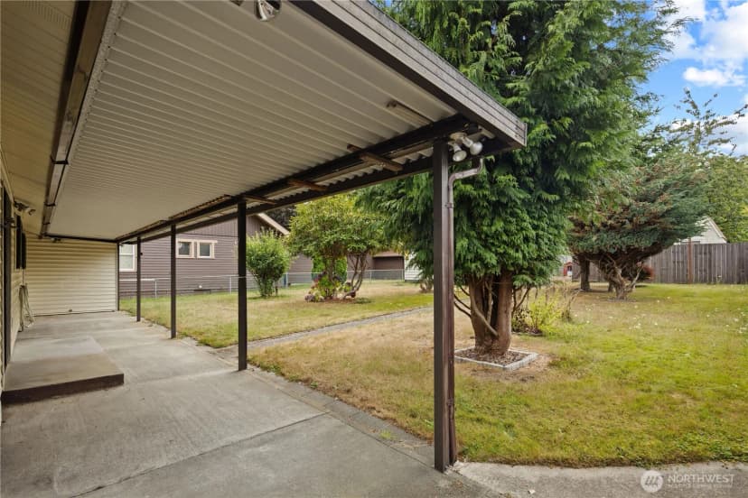 Property photo for 6910 Colby Avenue, Everett photo 31