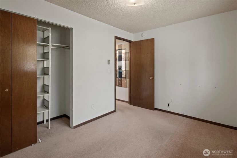 Property photo for 6910 Colby Avenue, Everett photo 20