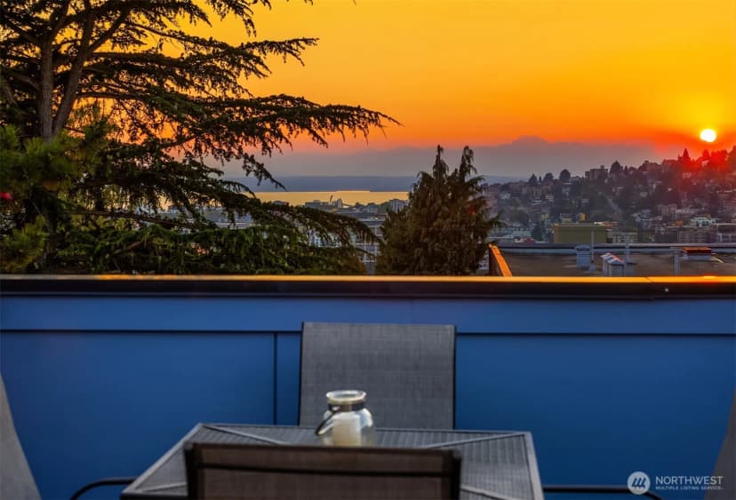 Property photo for 724 Belmont Place E, Seattle photo 23