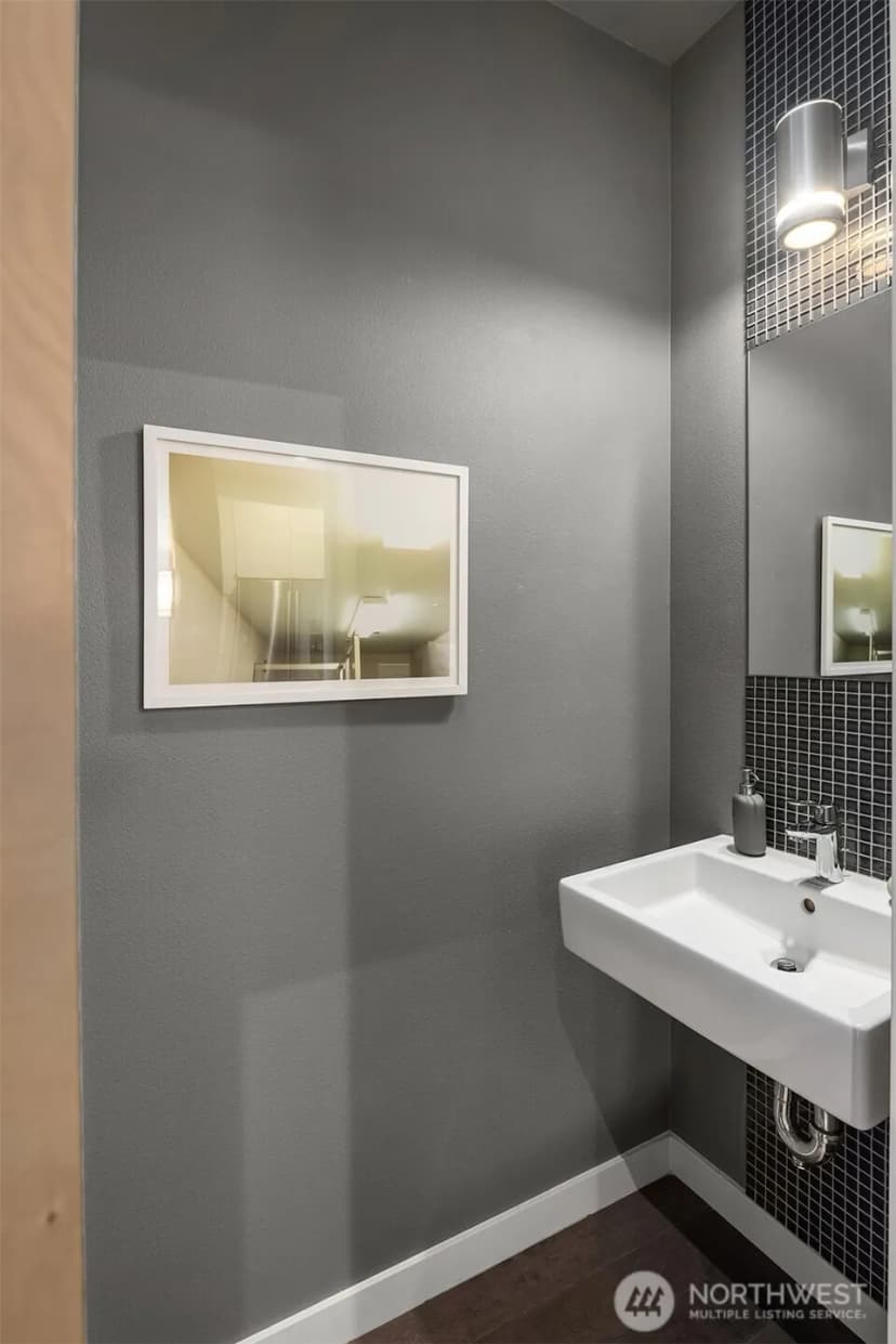 Property photo for 724 Belmont Place E, Seattle photo 13