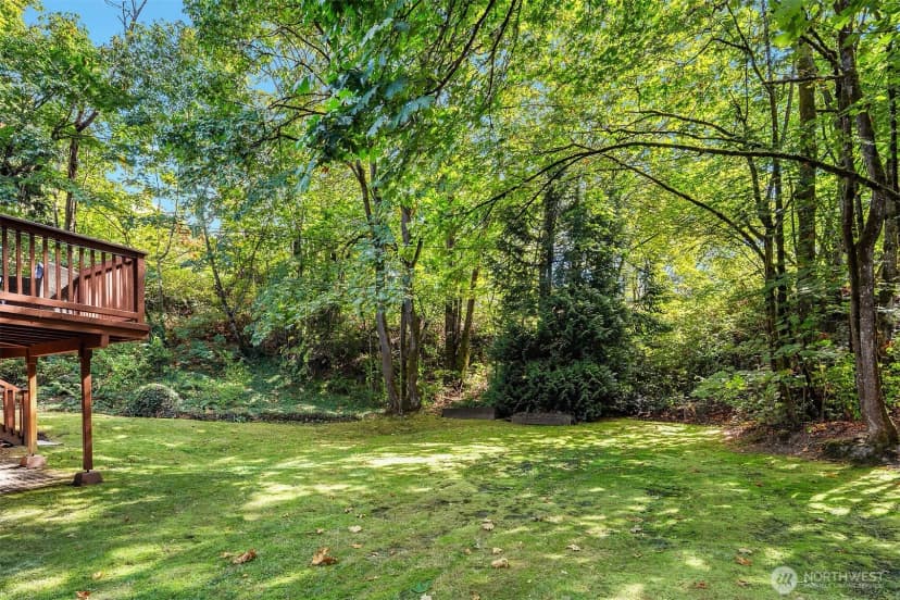 Property photo for 4740 Lakehurst Lane Se, Bellevue photo 33