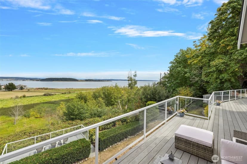 Property photo for 2220 Sw Scenic Heights Street, Oak Harbor photo 13