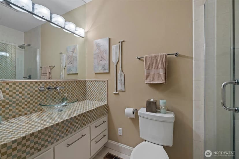 Property photo for 2220 Sw Scenic Heights Street, Oak Harbor photo 29