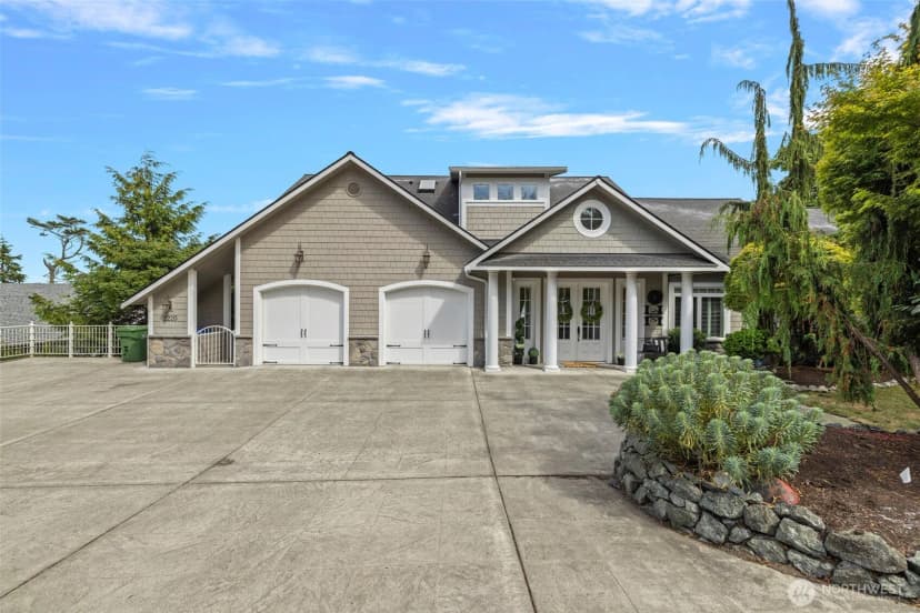 Property photo for 2220 Sw Scenic Heights Street, Oak Harbor photo 5