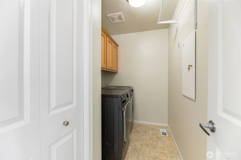 Property photo for 8803 139th Avenue Se, Newcastle photo 28