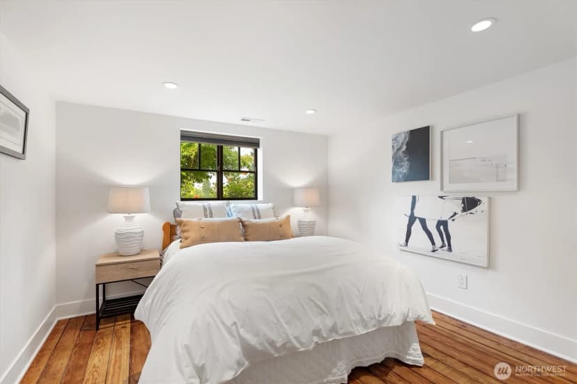 Property photo for 1603 Ne 70th Street, Seattle photo 15