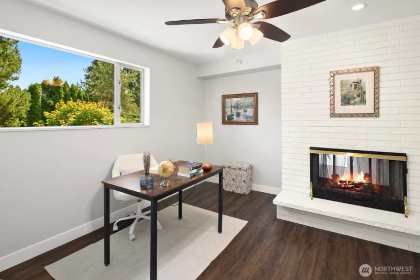 Property photo for 10040 35th Avenue Ne, Seattle photo 14