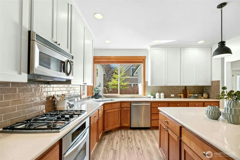 Property photo for 3419 Ne Meadow Way, Issaquah photo 13