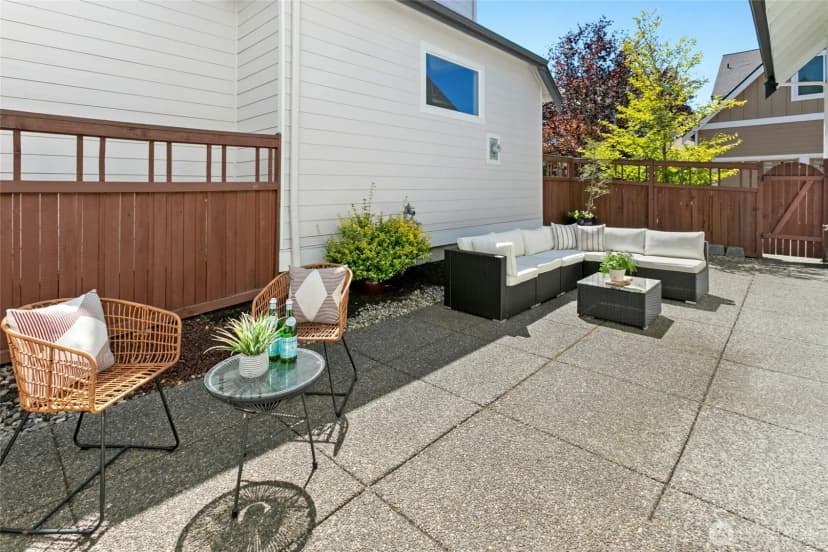 Property photo for 3419 Ne Meadow Way, Issaquah photo 30