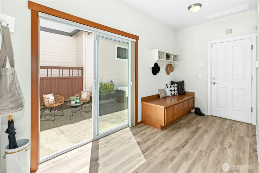 Property photo for 3419 Ne Meadow Way, Issaquah photo 16