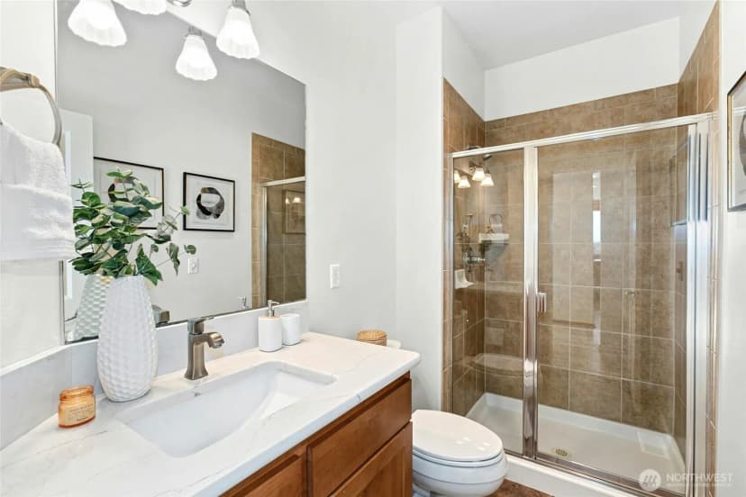 Property photo for 3419 Ne Meadow Way, Issaquah photo 15
