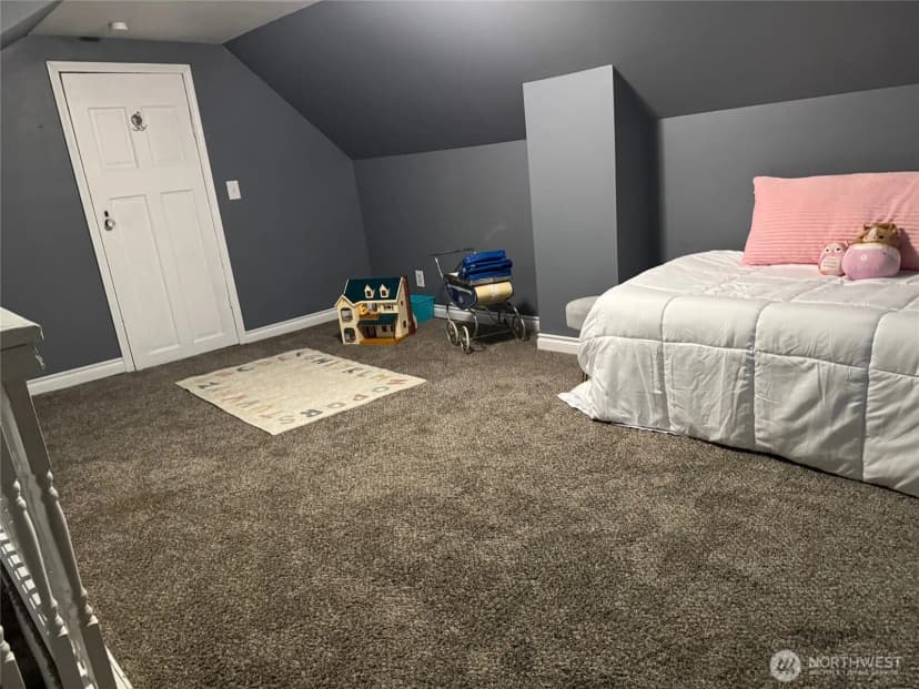 Property photo for 102 W Utah Avenue, Roslyn photo 36