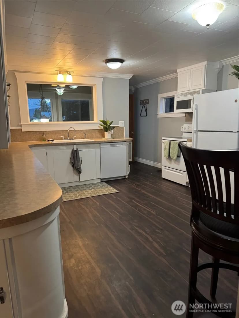 Property photo for 102 W Utah Avenue, Roslyn photo 25