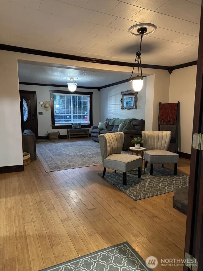 Property photo for 102 W Utah Avenue, Roslyn photo 7