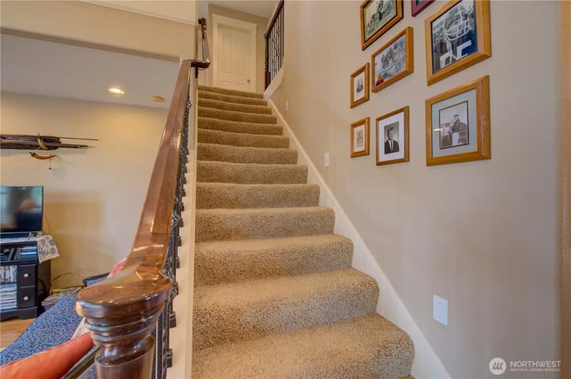 Property photo for 2611 Sea Crest Avenue N, Long Beach photo 26