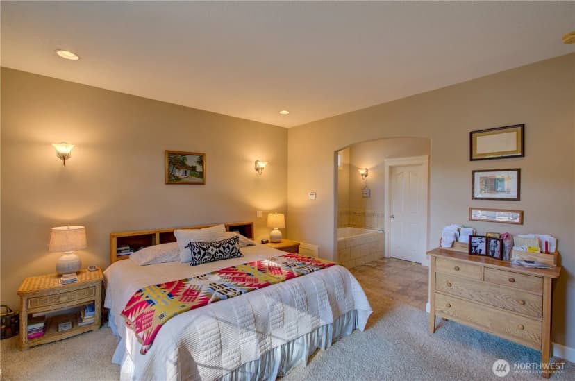 Property photo for 2611 Sea Crest Avenue N, Long Beach photo 20