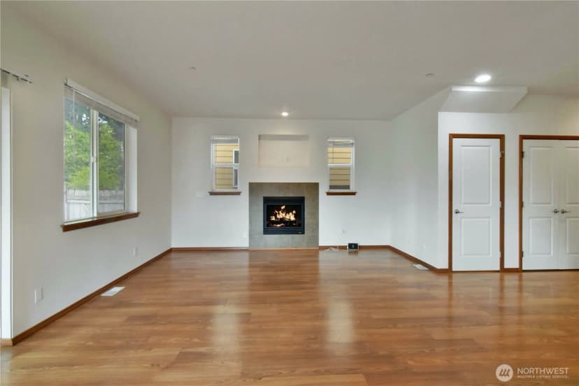 Property photo for 12414 29th Place W, Everett photo 12