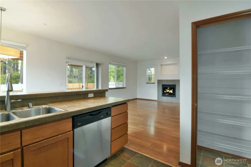 Property photo for 12414 29th Place W, Everett photo 23