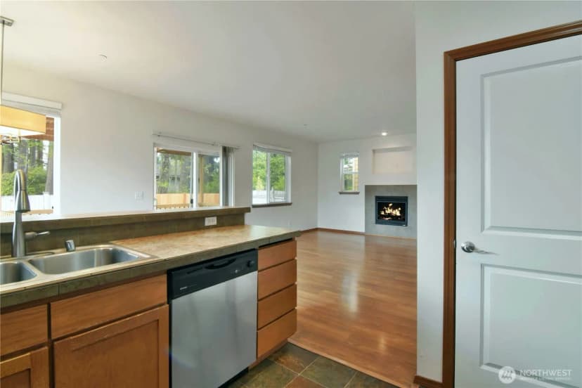 Property photo for 12414 29th Place W, Everett photo 22