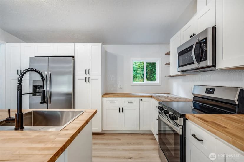 Property photo for 18903 224th Avenue Ct E, Orting photo 10
