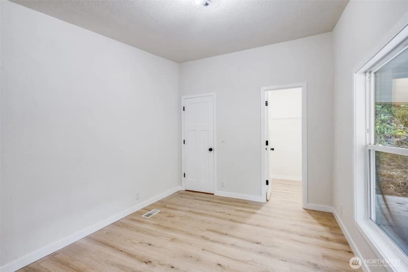 Property photo for 18903 224th Avenue Ct E, Orting photo 20
