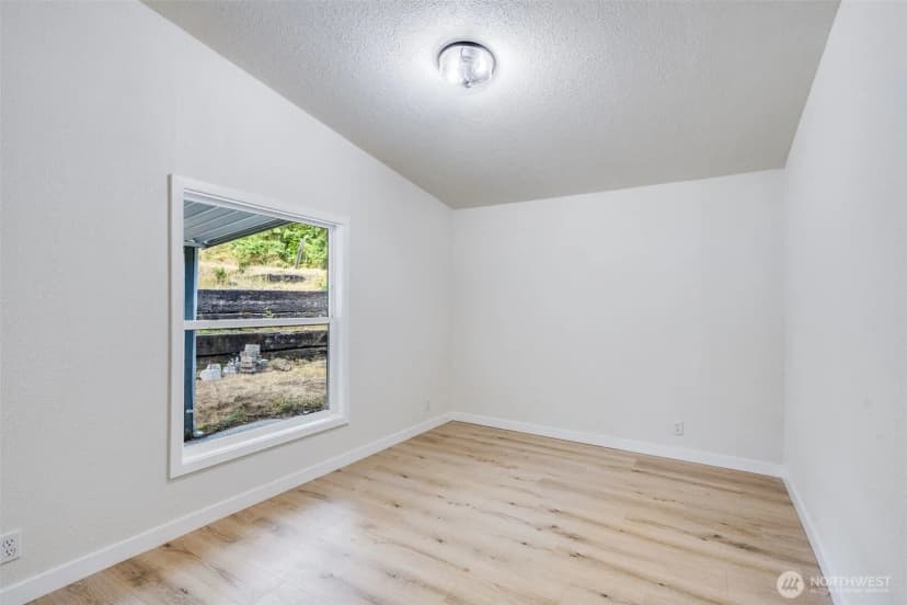 Property photo for 18903 224th Avenue Ct E, Orting photo 19
