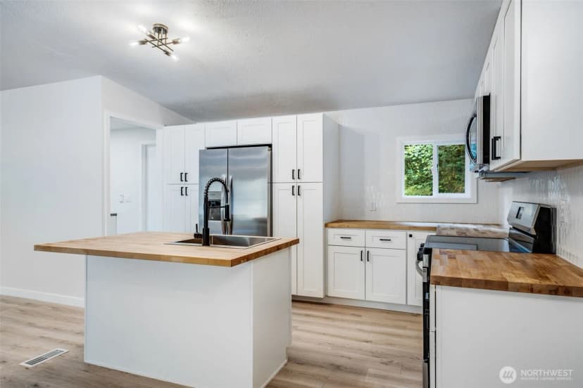 Property photo for 18903 224th Avenue Ct E, Orting photo 8