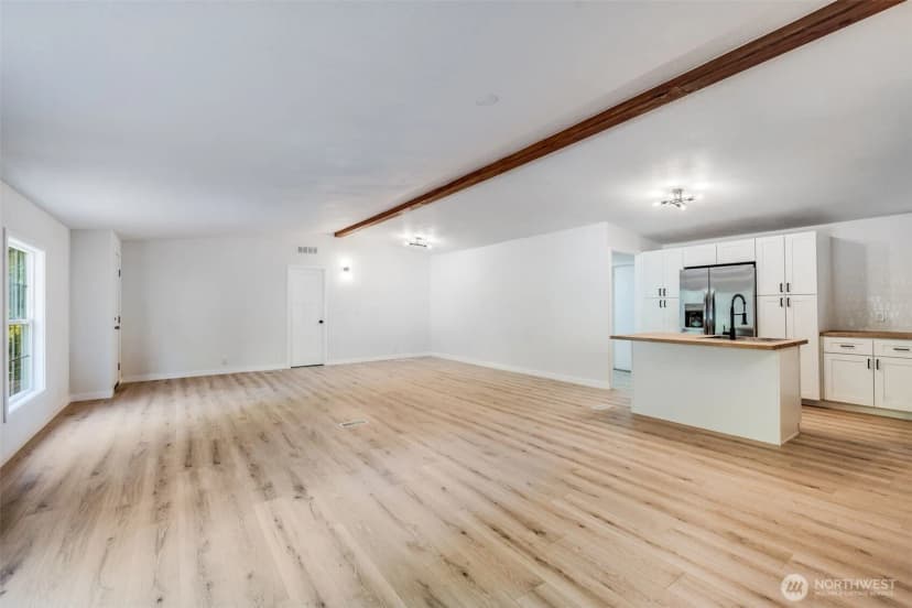 Property photo for 18903 224th Avenue Ct E, Orting photo 4