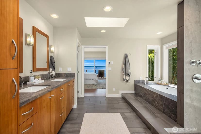 Property photo for 1850 Beans Bight Road Ne, Bainbridge Island photo 26
