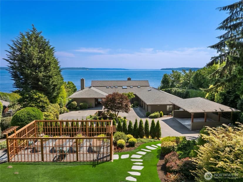 Property photo for 1850 Beans Bight Road Ne, Bainbridge Island