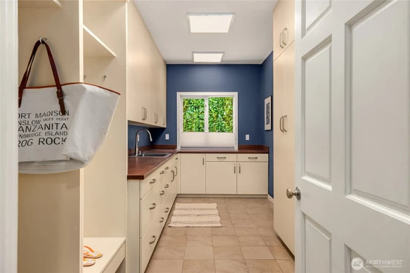 Property photo for 1850 Beans Bight Road Ne, Bainbridge Island photo 32