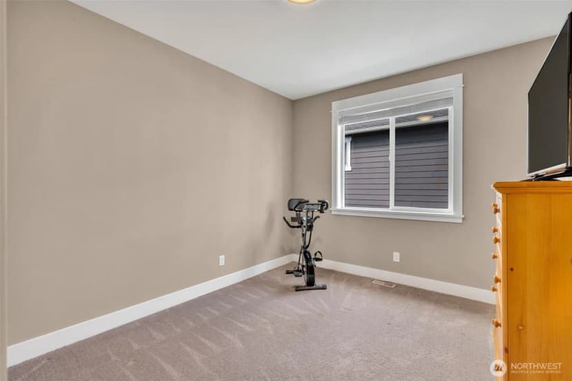 Property photo for 23216 9th Avenue Se, Bothell photo 31