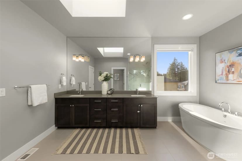 Property photo for 24399 Ne 24th Street, Sammamish photo 22