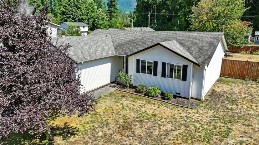 Property photo for 323 Woodhaven Court, Gold Bar photo 3