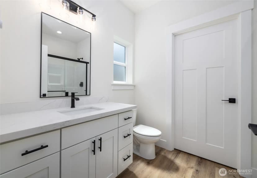 Property photo for 1010 N 14th Street, Mount Vernon photo 13