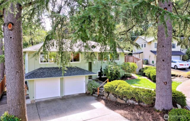 Property photo for 12935 Se 23 Street, Bellevue
