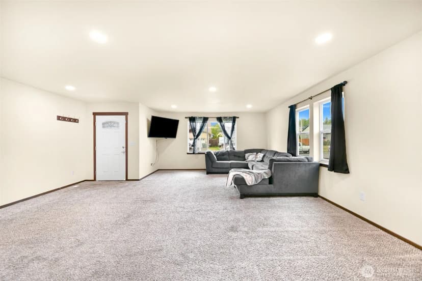 Property photo for 1437 Leighton Street, Blaine photo 5