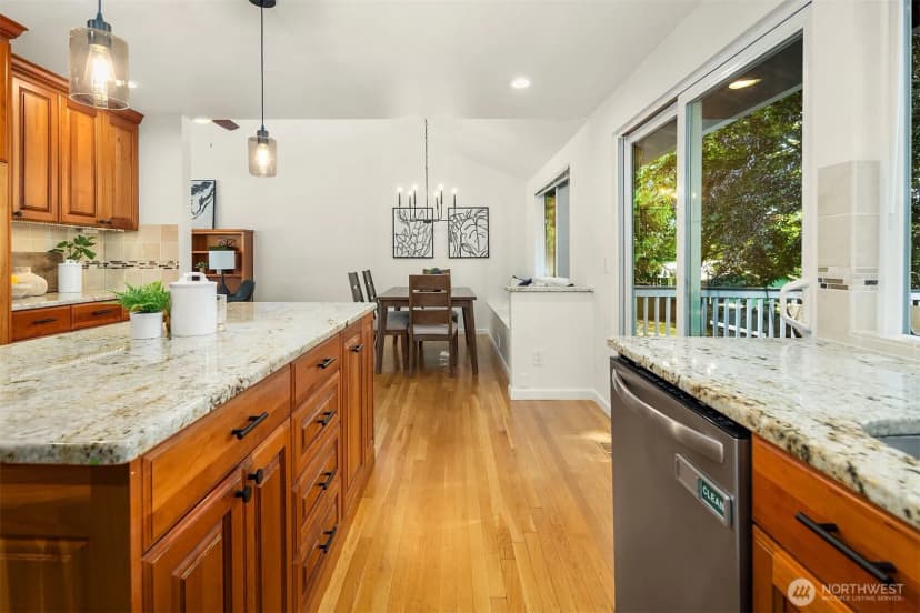 Property photo for 10733 126th Place Ne, Kirkland photo 14