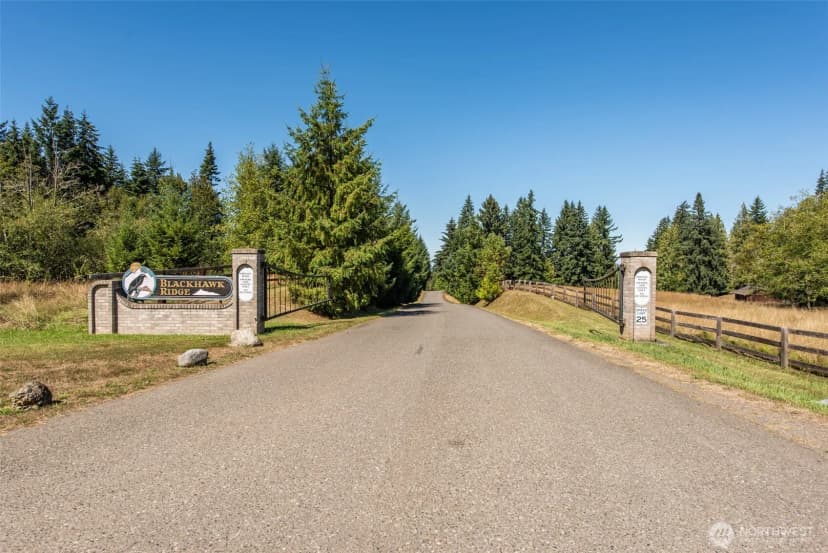 Property photo for 544 Blackhawk Loop, Port Angeles photo 40