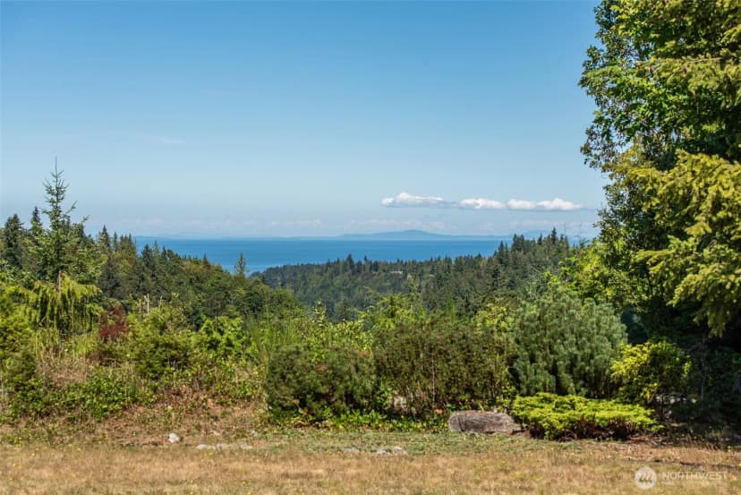 Property photo for 544 Blackhawk Loop, Port Angeles photo 30