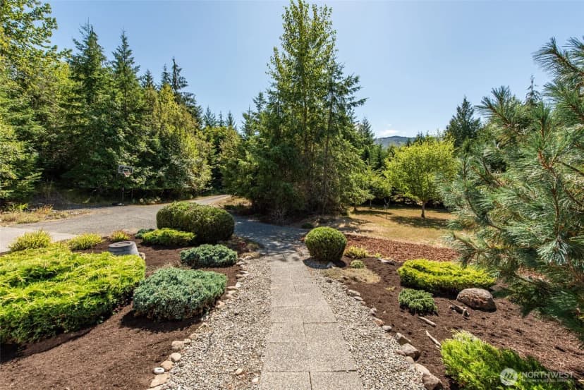 Property photo for 544 Blackhawk Loop, Port Angeles photo 38