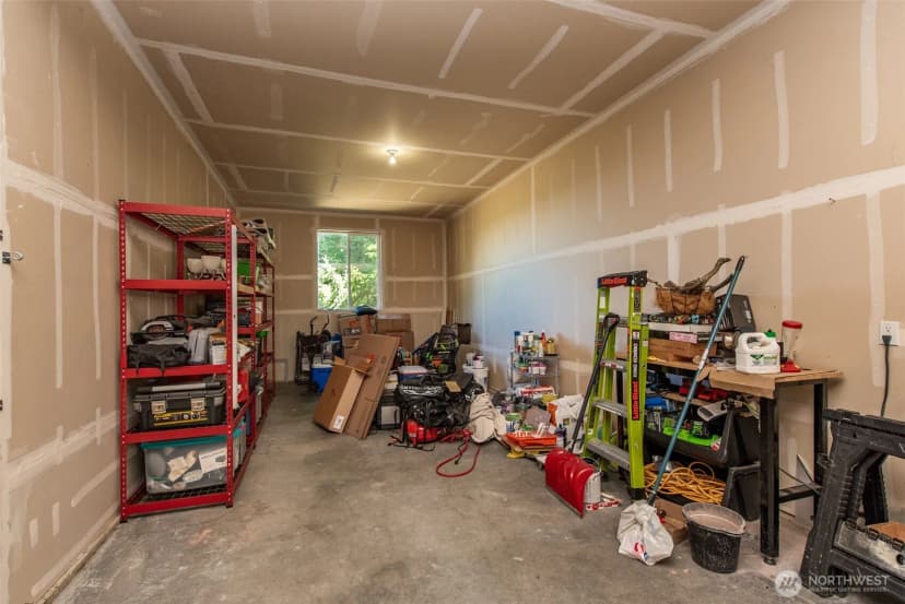 Property photo for 544 Blackhawk Loop, Port Angeles photo 28