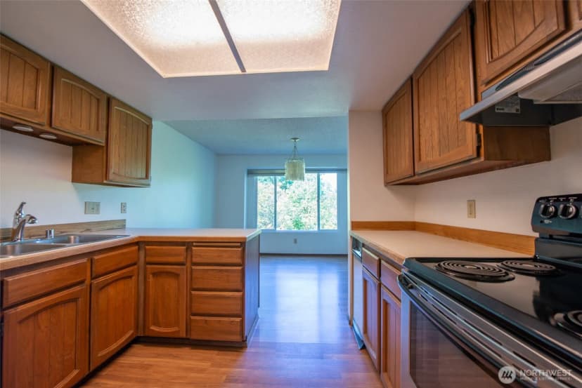 Property photo for 17417 Ashworth Avenue N #303, Shoreline photo 11