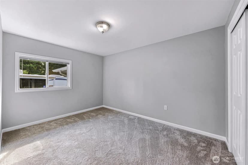 Property photo for 606 Morgan Road, Everett photo 22